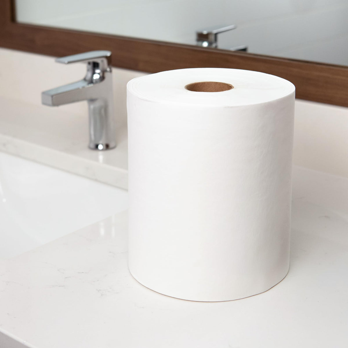White 1-Ply Hardwound Paper Towels, 6 Rolls T14789