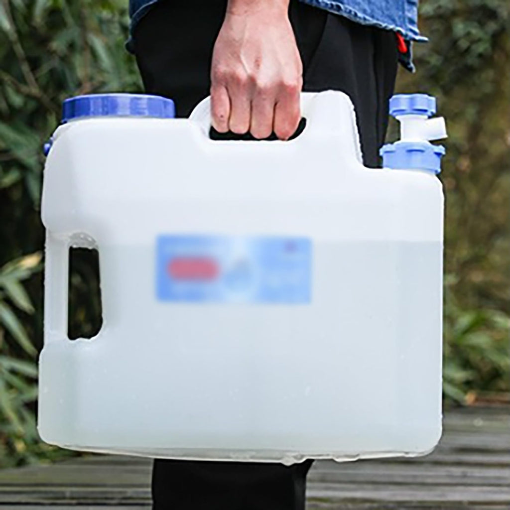 2 Gallons Clear Water Container with Spigot and Handle F84040