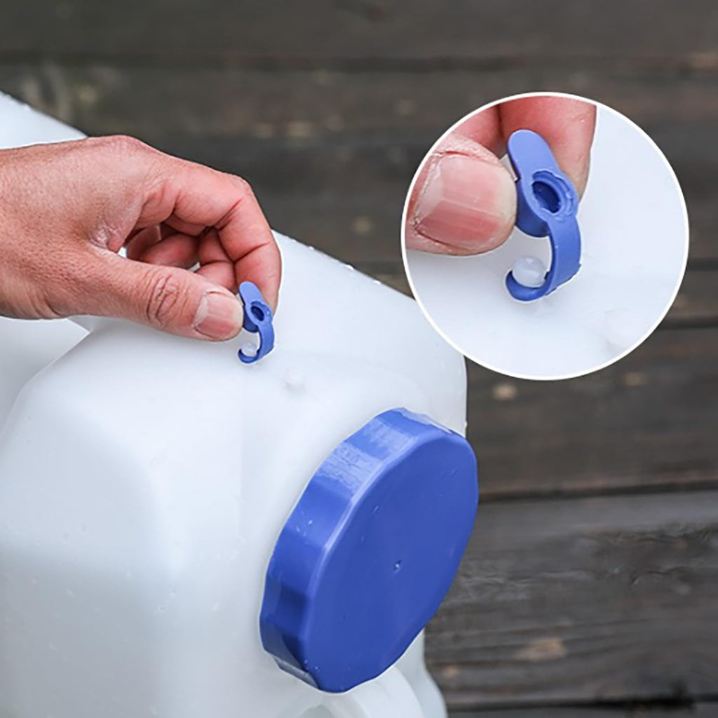2 Gallons Clear Water Container with Spigot and Handle F84040